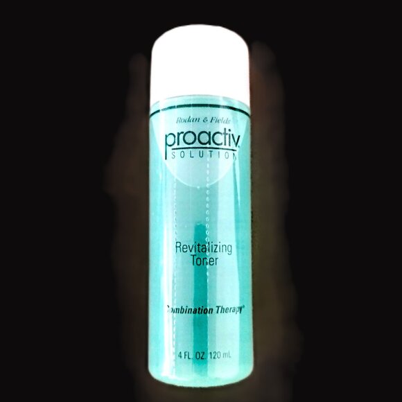 Proactiv Solution Revitalizing TONER Comb Therapy 4 Oz Rodan Fields ~ NEW/Sealed - Picture 5 of 5